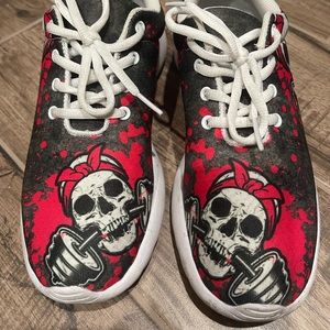 Women’s skull weight lifter sneakers